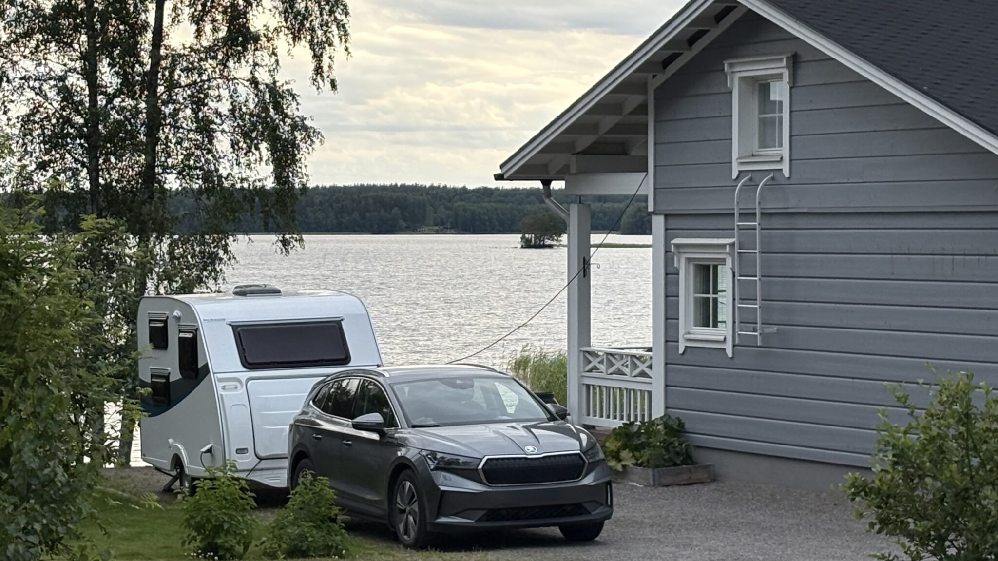 Avoin.Systemsin kesäkuulumiset: Merituulta, mökkeilyä ja etätöitä